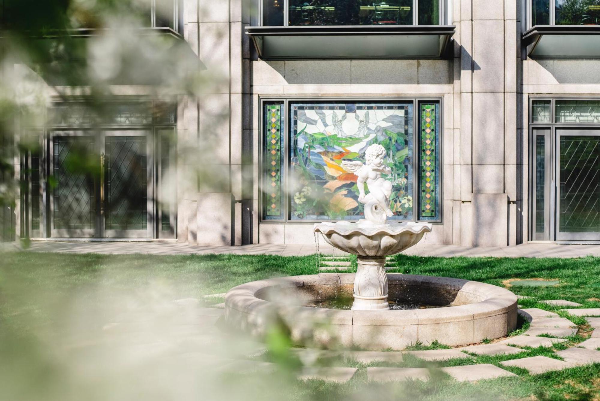 The Ritz-Carlton Beijing Hotell Exteriör bild