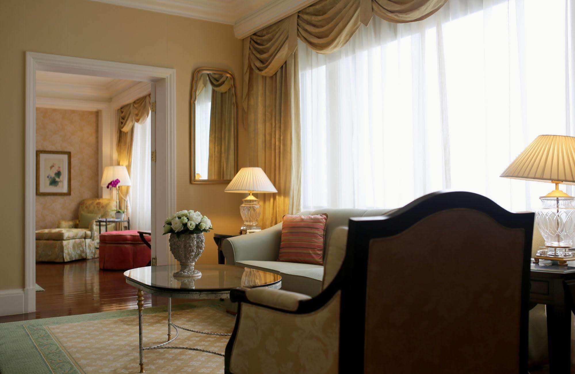 The Ritz-Carlton Beijing Hotell Exteriör bild
